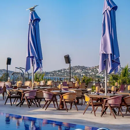 Hotell Bombien Luxury