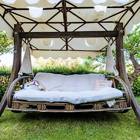 Hotell Bombien Luxury