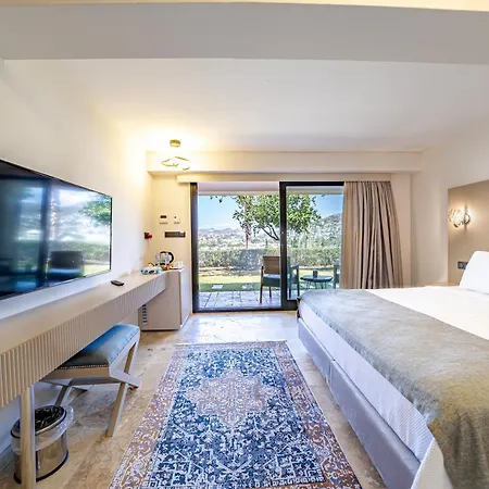 Bombien Luxury Hotel