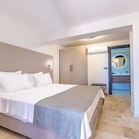 ホテル Bombien Luxury 4*