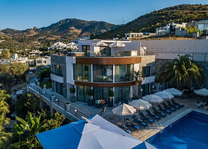 Bombien Luxury Ξενοδοχείο 4*