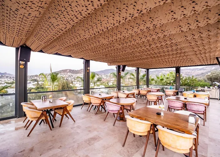 Hotel Bombien Luxury 4*