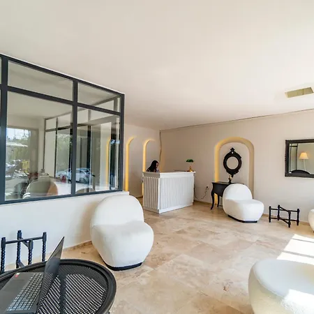 Bombien Luxury Hotel