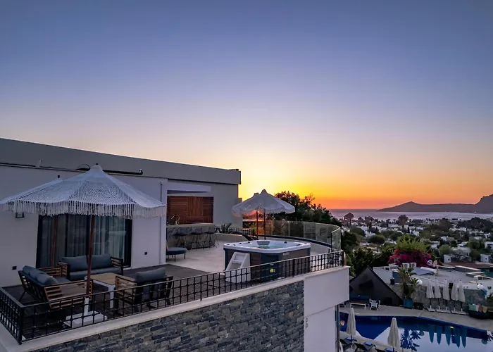 Ξενοδοχείο Bombien Luxury 4*